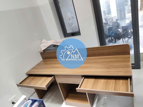 Bàn Làm Việc Để Máy Tính